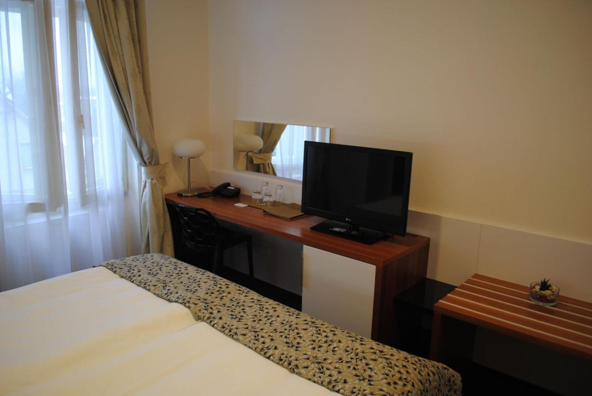 Zamecek Petrovice Hotel Petrovice u Karviné Cameră foto
